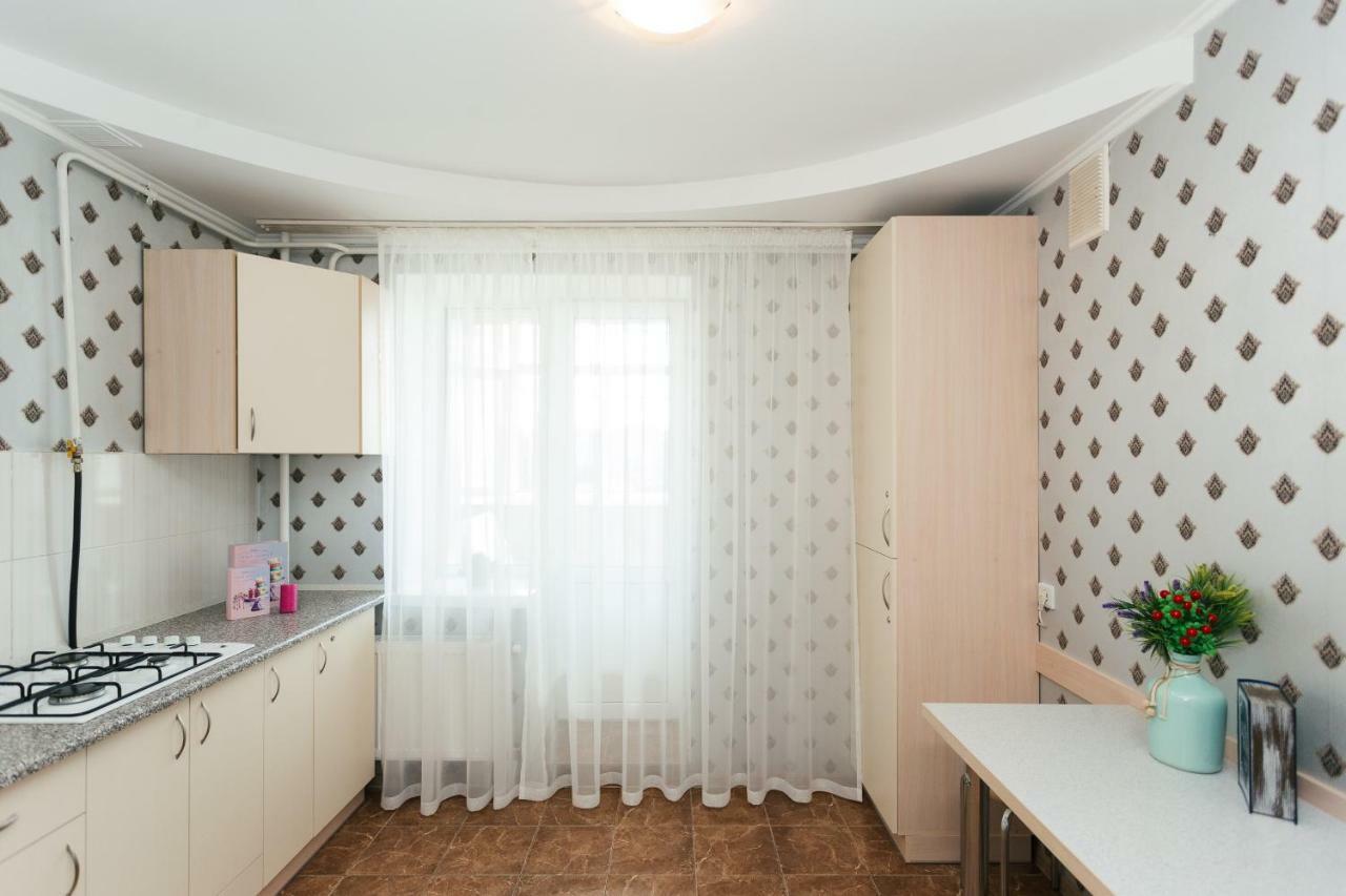Apart-Hotel On Kondrateva Street New Building 7 Floor Sumy Exterior foto